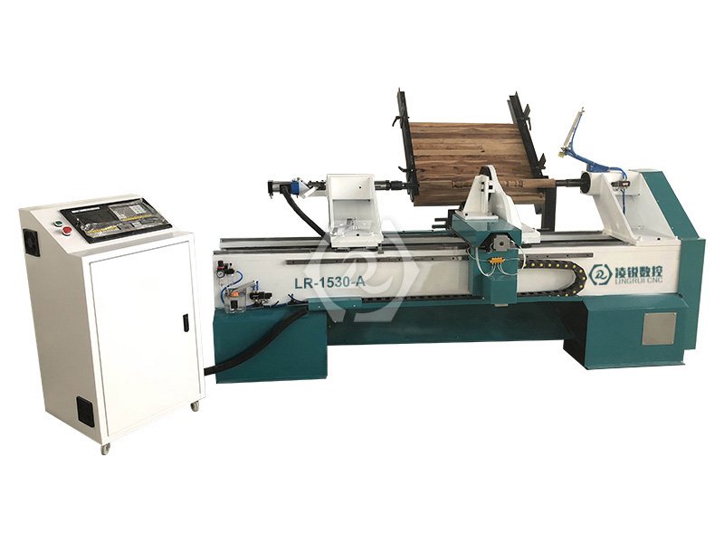 LR-1530-A全自動上下料木工車床