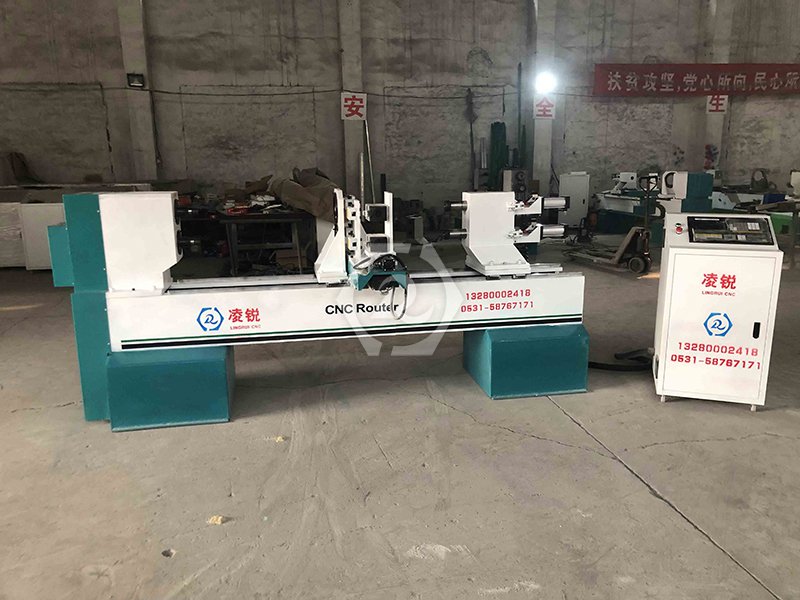 LR-1516-S2多功能雙軸數(shù)控木工車床