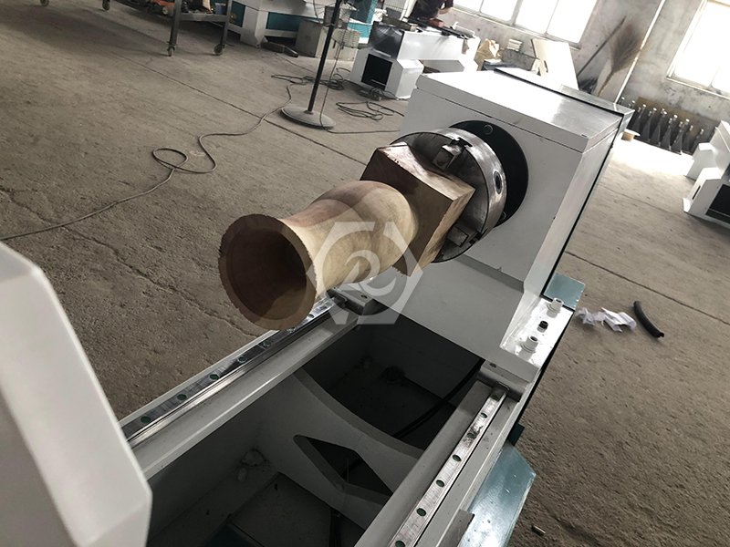 LR-2530-ATC自動刀臺木工車床