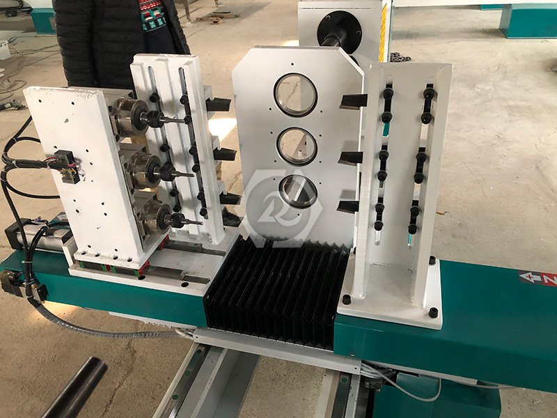 三軸六刀車拉雕全自動數(shù)控木工車床